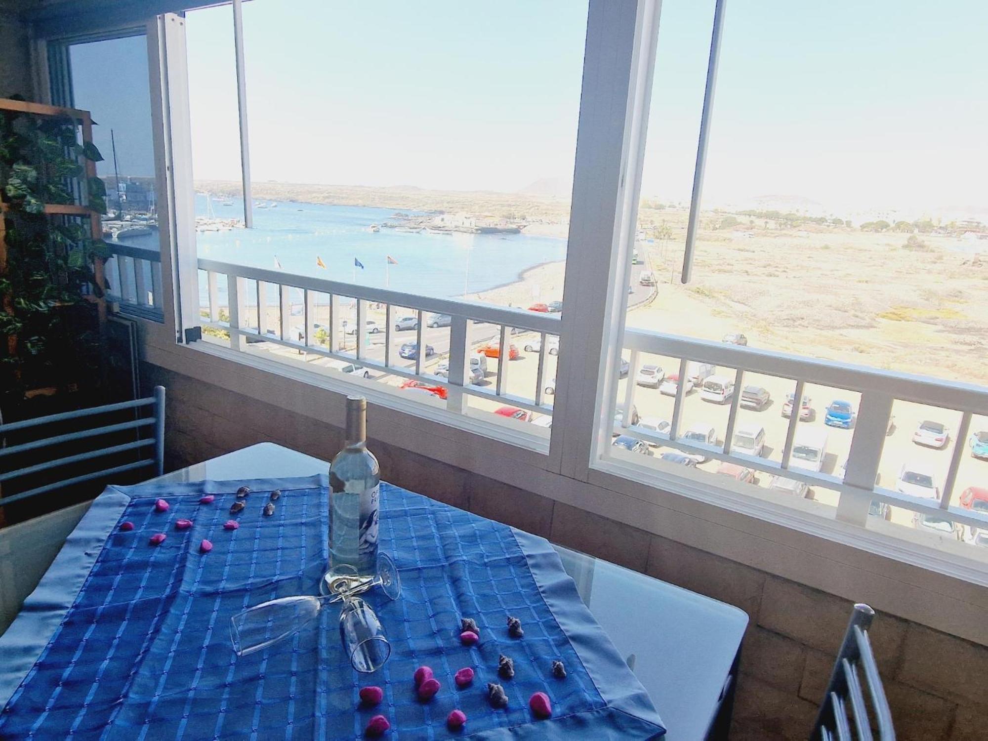 Small Rooftop, Ocean View Arona  Extérieur photo